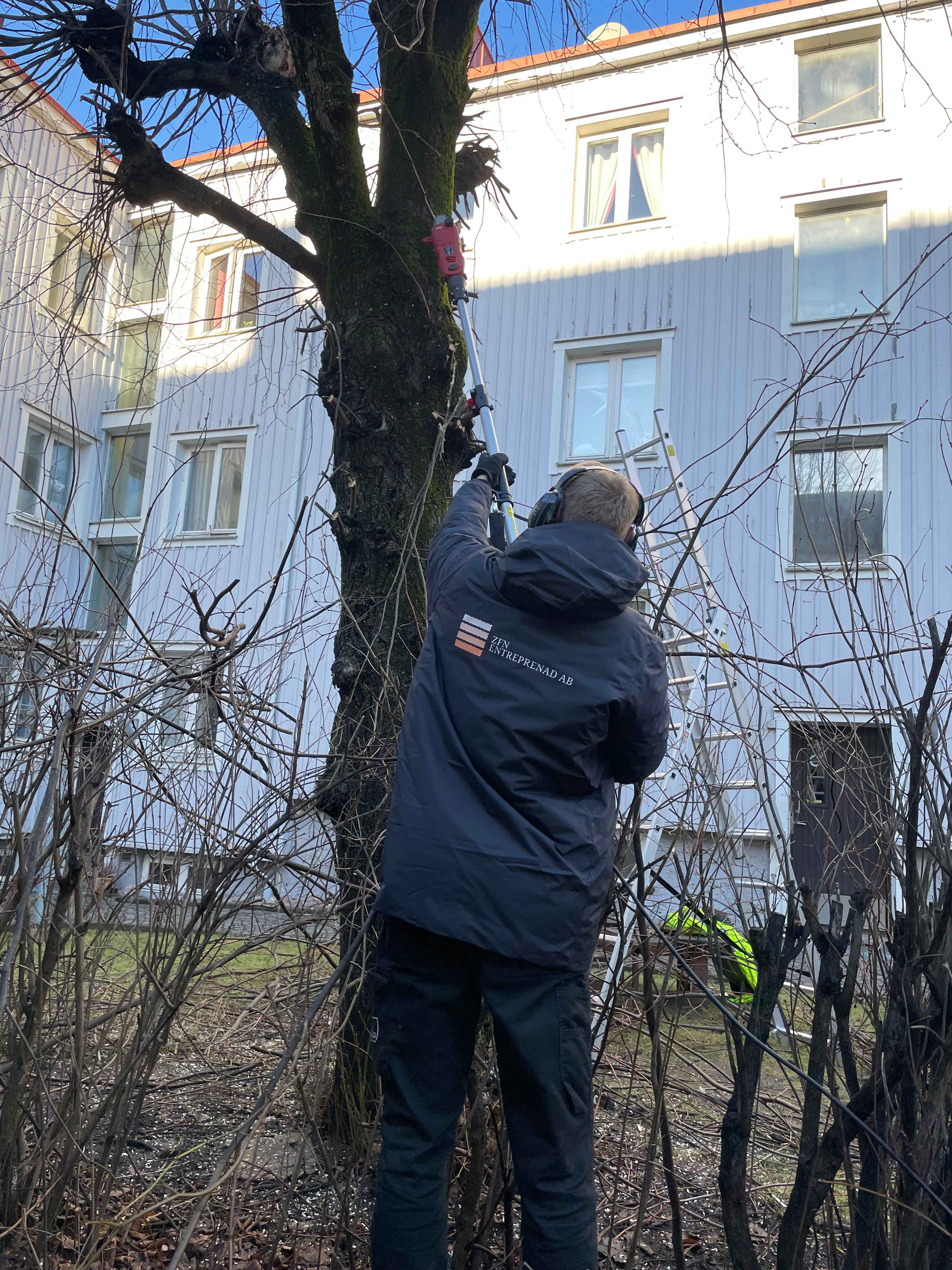 Gräsklippning och dikesslåtter runt om Göteborg.